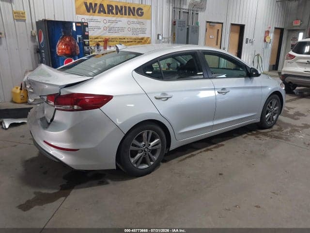 2018 HYUNDAI ELANTRA SEL 4
