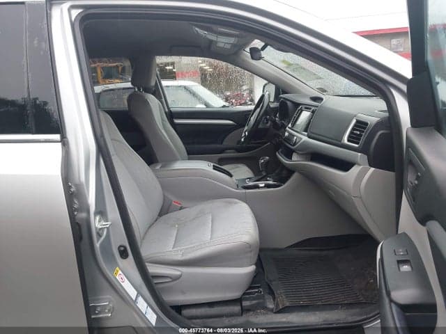 2017 TOYOTA HIGHLANDER LE PLUS 5