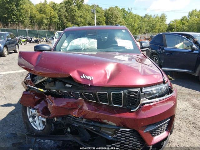 2025 JEEP GRAND CHEROKEE LAREDO X 4X4 11