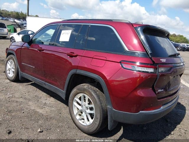 2025 JEEP GRAND CHEROKEE LAREDO X 4X4 3