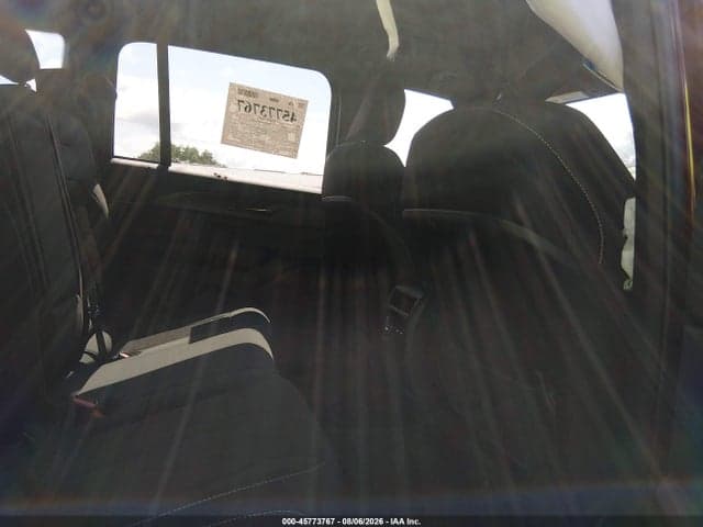 2025 JEEP GRAND CHEROKEE LAREDO X 4X4 8