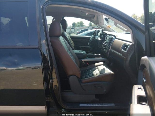 2019 NISSAN TITAN PLATINUM RESERVE 5