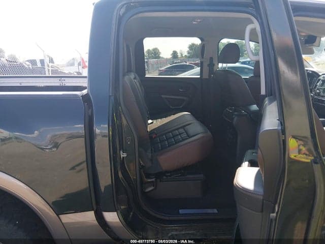 2019 NISSAN TITAN PLATINUM RESERVE 8