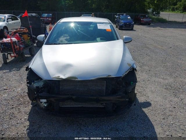 2017 HYUNDAI ELANTRA SE 13