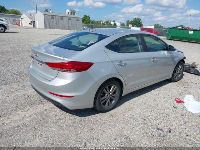 2017 HYUNDAI ELANTRA SE 4