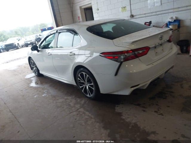 2018 TOYOTA CAMRY SE 3