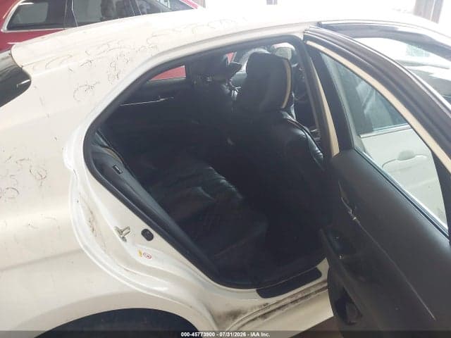 2018 TOYOTA CAMRY SE 8