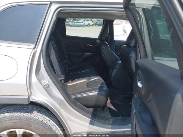 2019 JEEP CHEROKEE LATITUDE PLUS 4X4 8