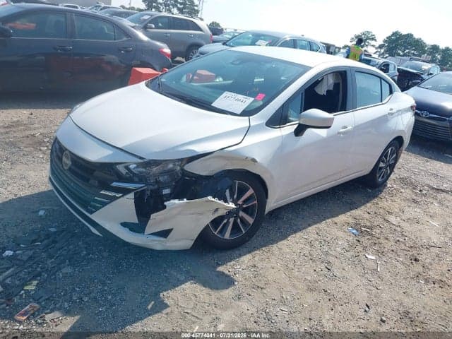 2025 NISSAN VERSA 1.6 SV 2