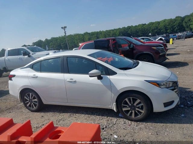 2025 NISSAN VERSA 1.6 SV 13