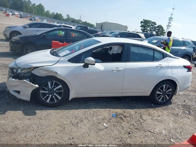 2025 NISSAN VERSA 1.6 SV 14