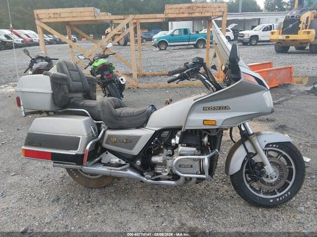 1986 HONDA GL1200 A 12