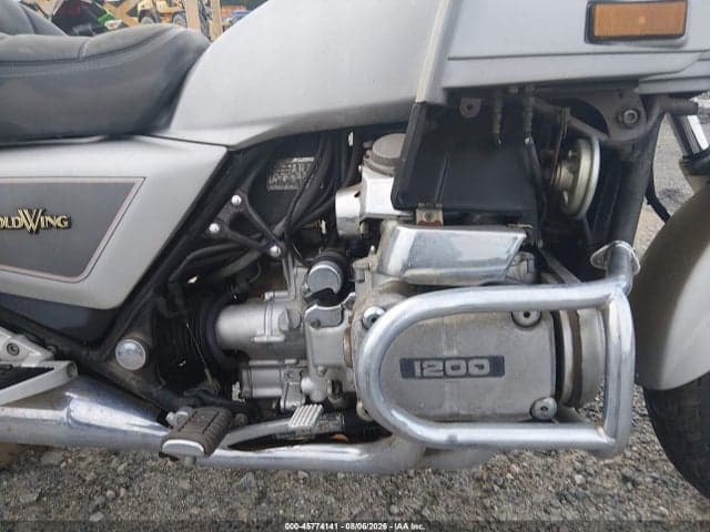 1986 HONDA GL1200 A 8