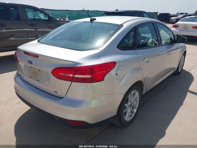 2017 FORD FOCUS SE 4