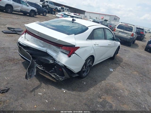 2025 HYUNDAI ELANTRA LIMITED 4