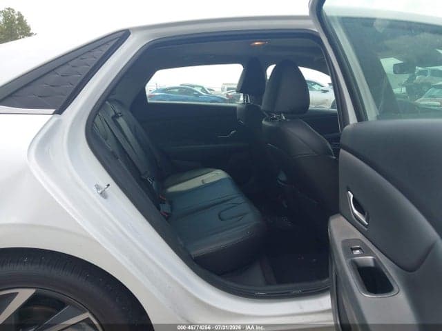 2025 HYUNDAI ELANTRA LIMITED 8