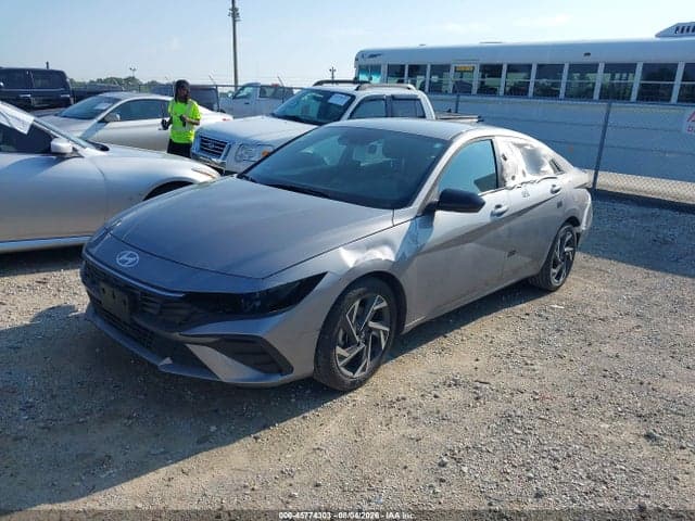 2025 HYUNDAI ELANTRA SEL SPORT 2