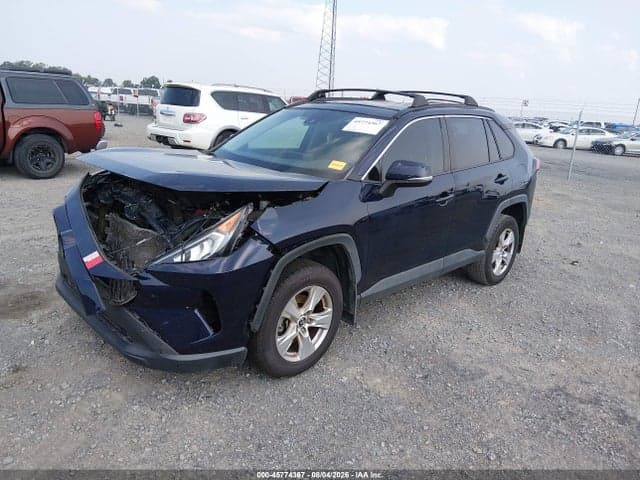 2019 TOYOTA RAV4 XLE 2