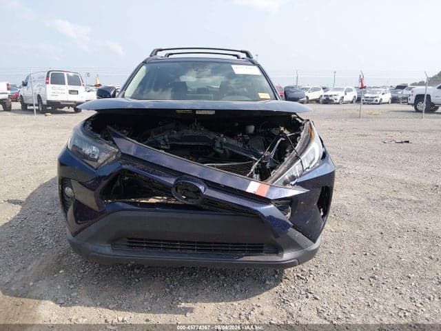2019 TOYOTA RAV4 XLE 13