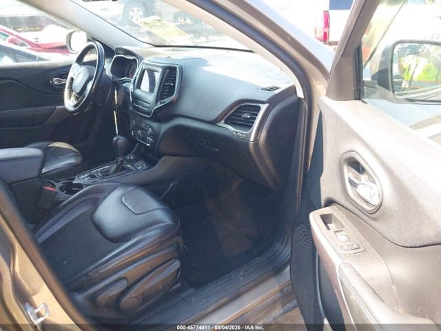 2019 JEEP CHEROKEE LATITUDE PLUS 4X4 5