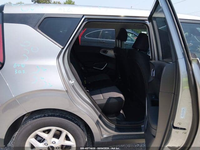 2025 KIA SOUL LX 8