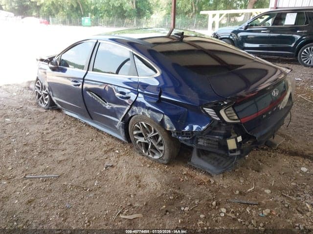 2021 HYUNDAI SONATA SEL 3
