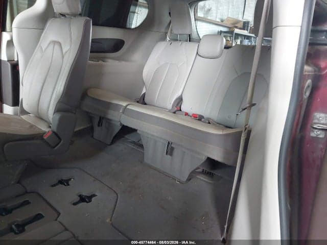 2017 CHRYSLER PACIFICA TOURING-L PLUS 8