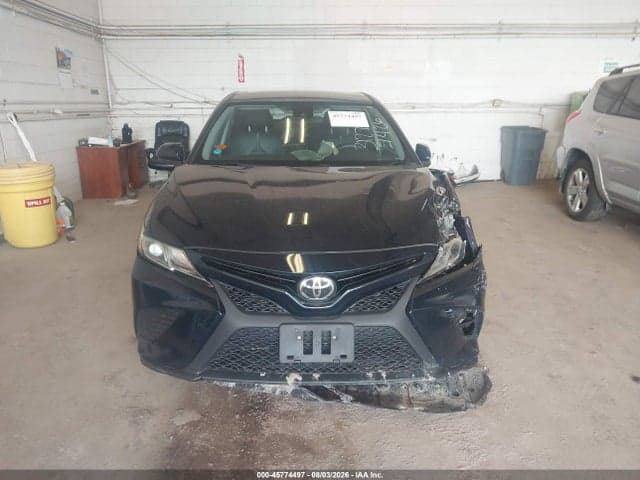 2019 TOYOTA CAMRY SE 12