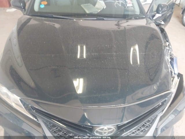 2019 TOYOTA CAMRY SE 10