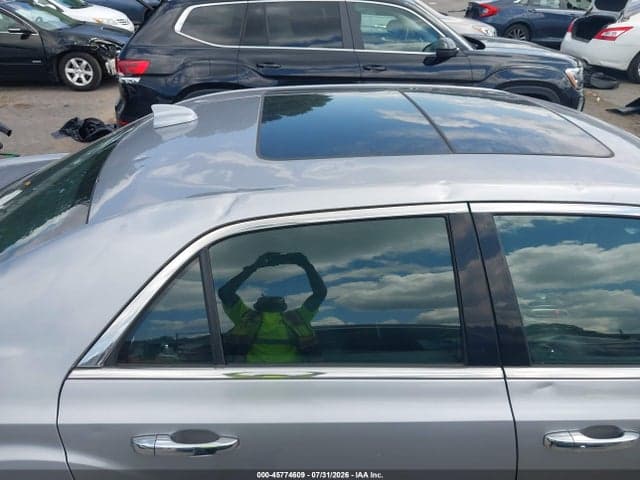 2018 CHRYSLER 300 LIMITED AWD 19