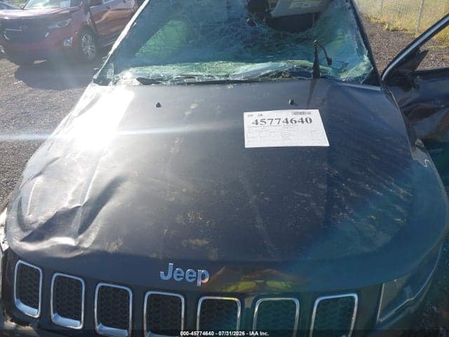 2018 JEEP COMPASS LATITUDE FWD 10
