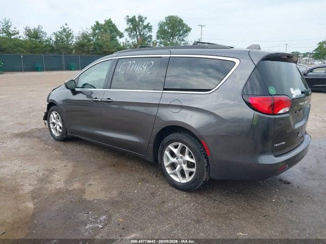 2018 CHRYSLER PACIFICA TOURING 3