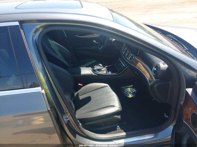 2017 MERCEDES-BENZ E 300 4MATIC 5