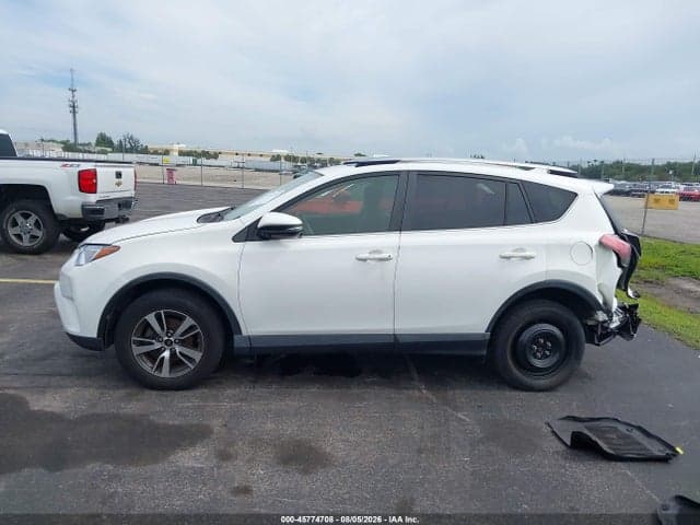 2018 TOYOTA RAV4 XLE 15