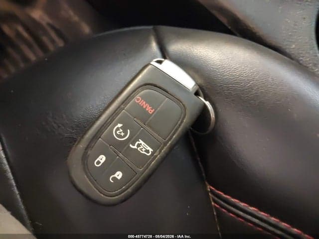 2019 JEEP CHEROKEE TRAILHAWK 4X4 11