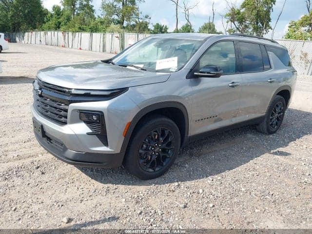 2025 CHEVROLET TRAVERSE FWD LT 2