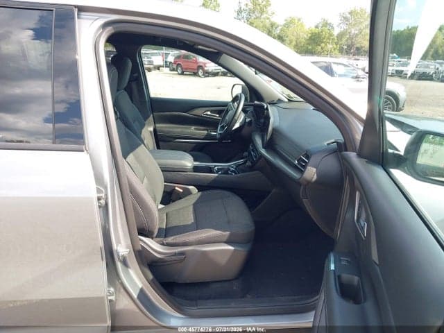 2025 CHEVROLET TRAVERSE FWD LT 5