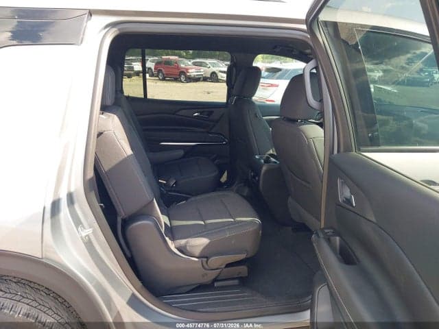 2025 CHEVROLET TRAVERSE FWD LT 8