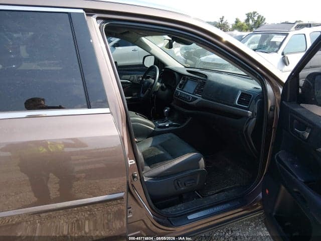 2019 TOYOTA HIGHLANDER LIMITED PLATINUM 5