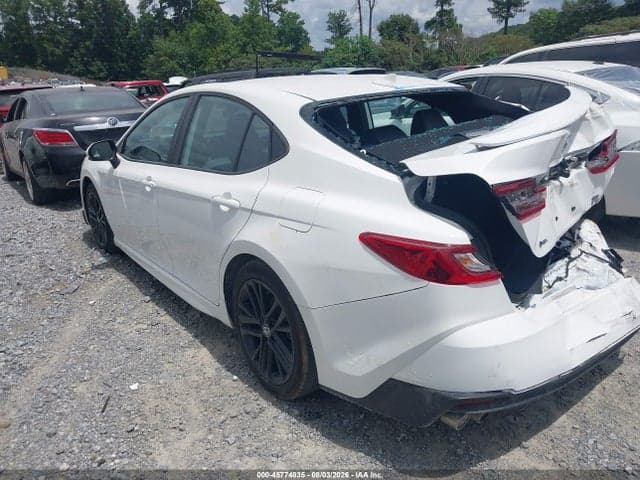 2025 TOYOTA CAMRY SE 3