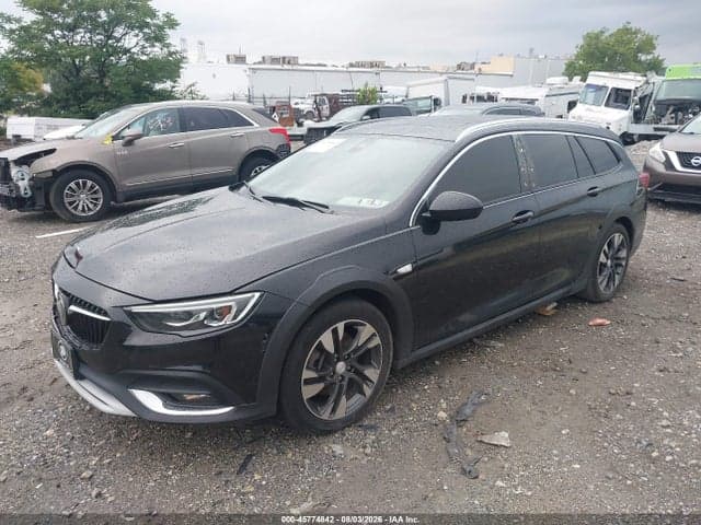 2018 BUICK REGAL TOURX ESSENCE 2