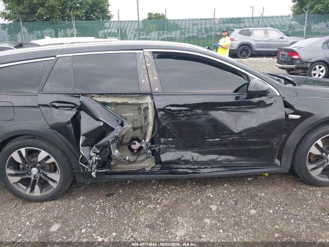 2018 BUICK REGAL TOURX ESSENCE 6