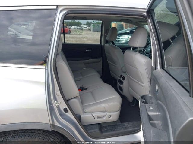 2017 HONDA PILOT EX-L 8