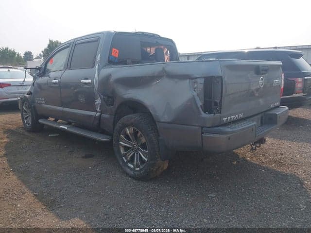 2017 NISSAN TITAN SL 3