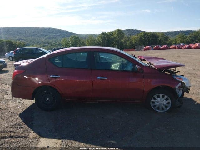 2019 NISSAN VERSA 1.6 SV 14