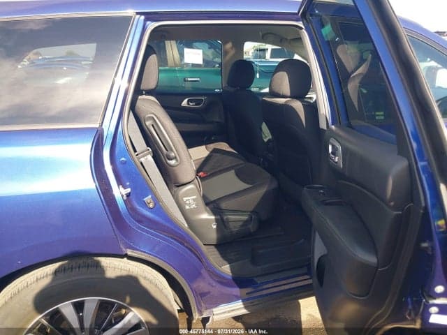 2018 NISSAN PATHFINDER S 8