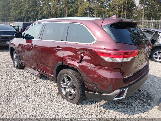 2018 TOYOTA HIGHLANDER LIMITED PLATINUM 3