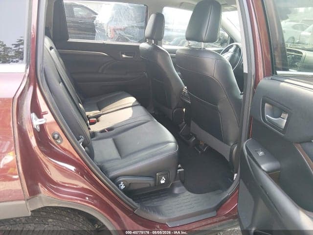2018 TOYOTA HIGHLANDER LIMITED PLATINUM 8
