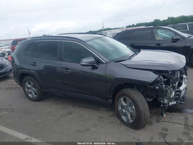 2025 TOYOTA RAV4 XLE 14