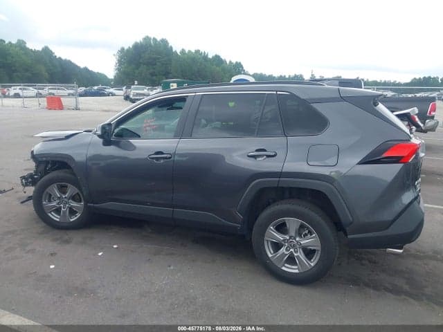 2025 TOYOTA RAV4 XLE 15
